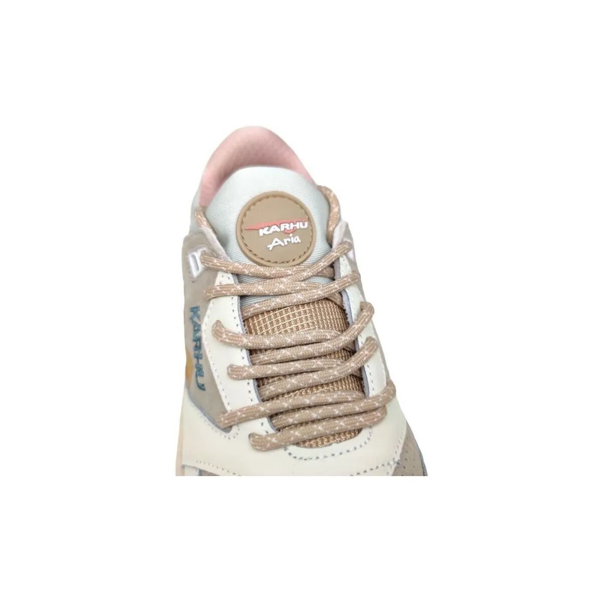 Aria 95 Lily White/Curry Sneakers