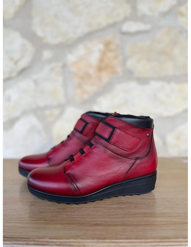 Red Leather Boots - SOFÍA